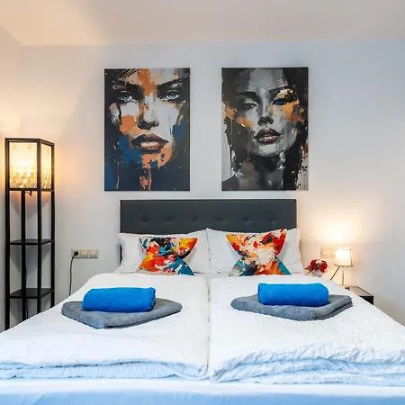 New Gaestehaus-flora Kitchen-tv-free Parking-near Europapark And Strasbourg
